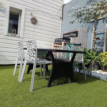 Le Cocon Des Hortillonnages D'Amiens Camon  Eksteriør billede