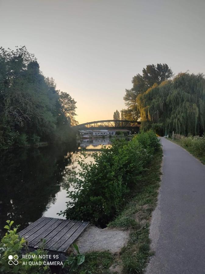 Le Cocon Des Hortillonnages D'Amiens Camon  Eksteriør billede